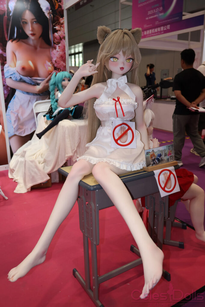 2025 Shenzhen Adult Expo Croissant Doll 2
