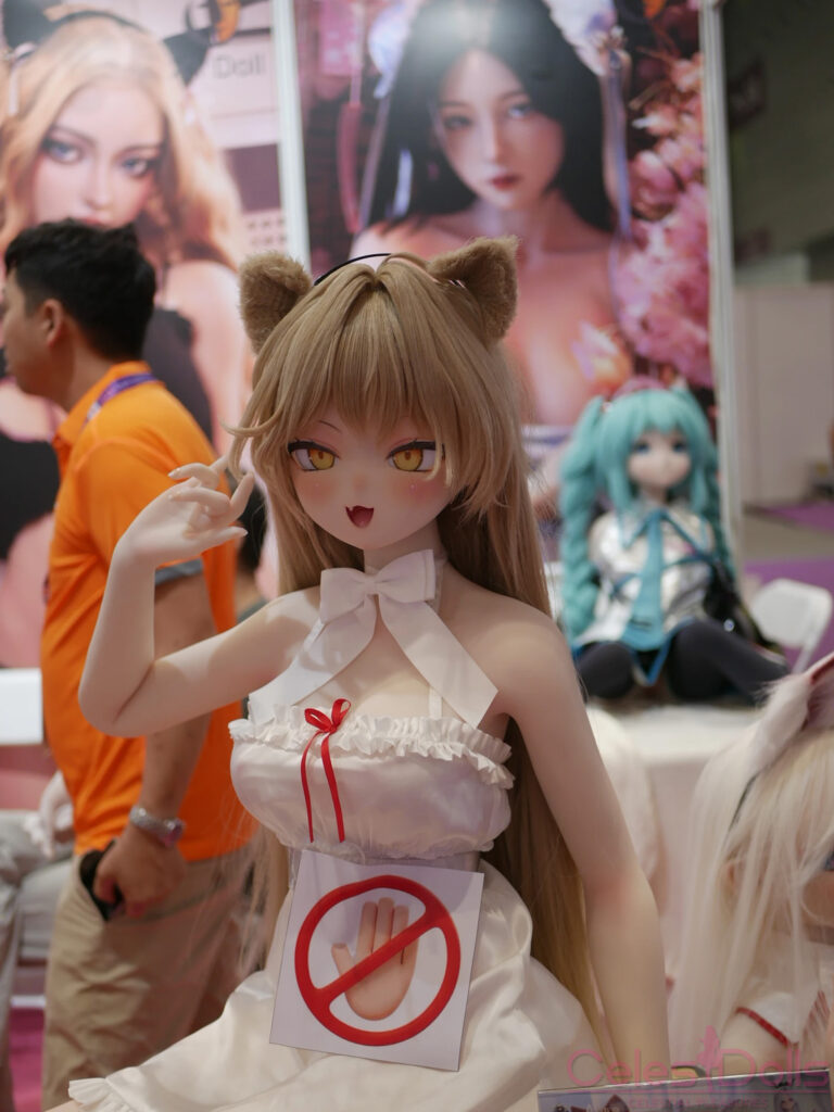 2025 Shenzhen Adult Expo Croissant Doll
