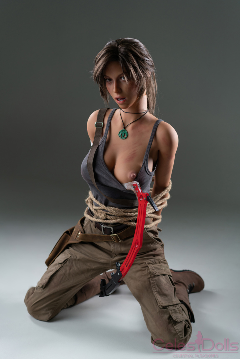 Game Lady Doll 166cm Head 20 Lara Croft 11