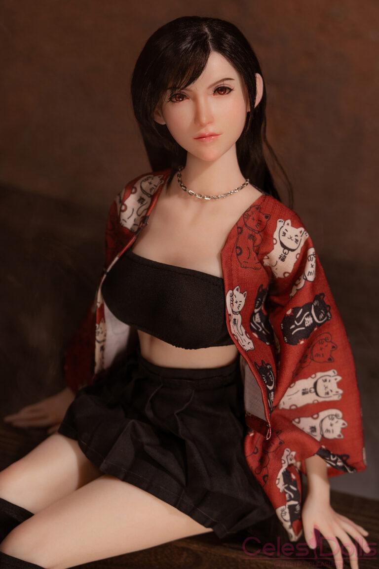 Game Lady Doll Silicone 65cm Tifa 2