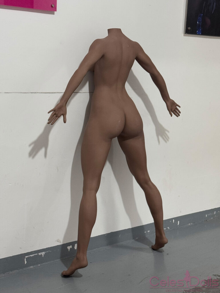 IDO Doll Upcoming Muscular Body 5