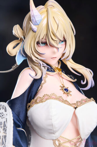 Kagami Doll Figure (7)