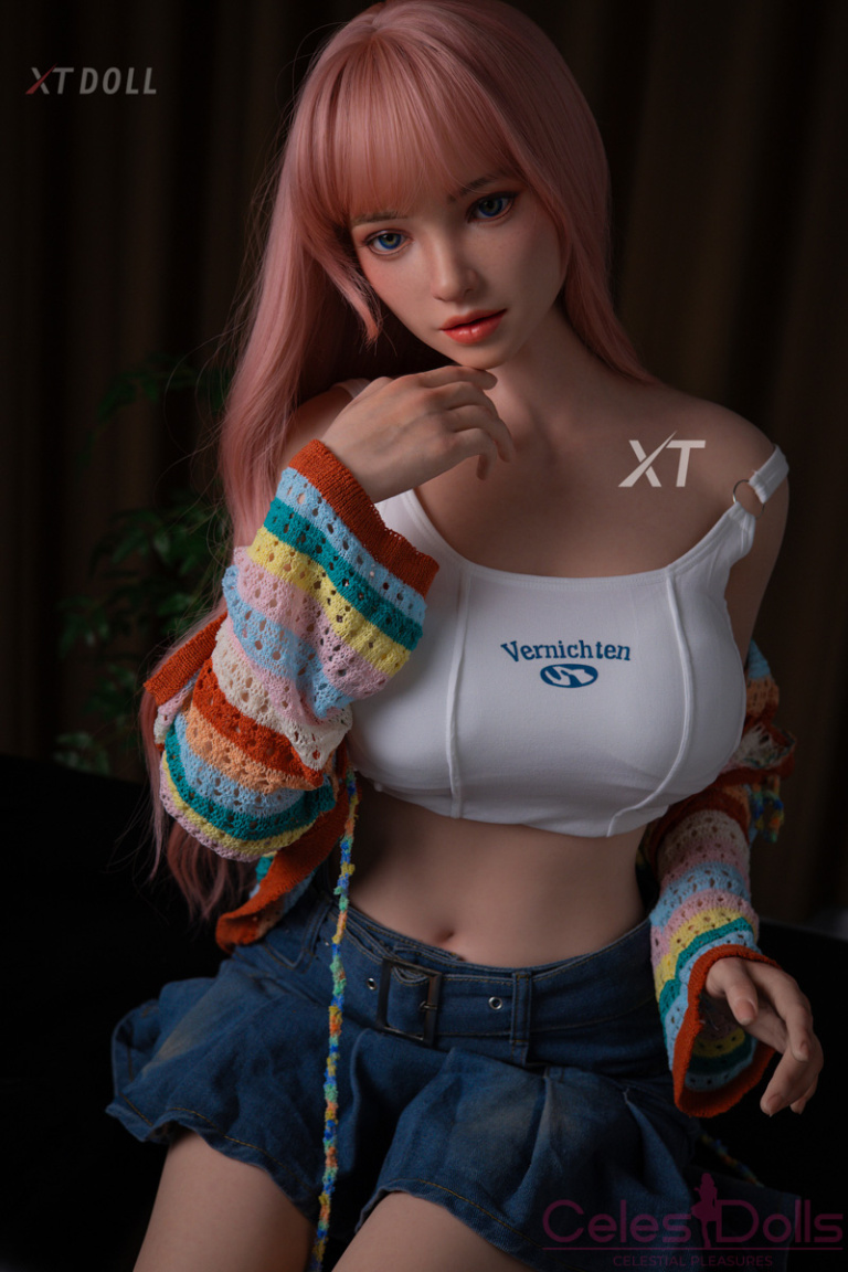 XT Doll Silicone 165cm Sophia 1