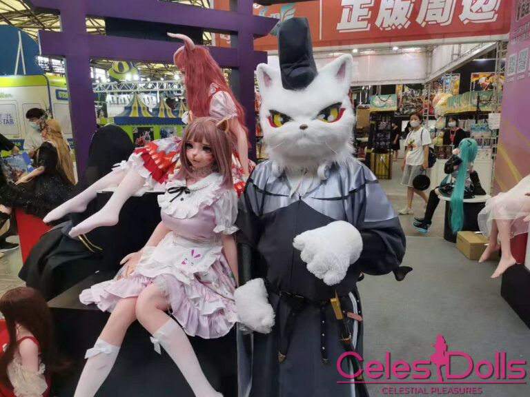 Furry guy found his waifu